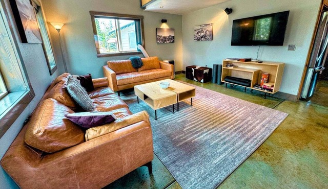 Chic Mountain Home in Driggs, Near Grand Targhee w/Hot Tub