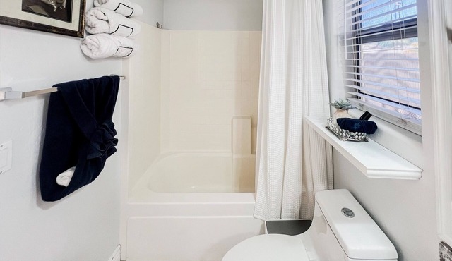 Civic Centre, Compact Microapt layout & Sprt Entry in Gilbert