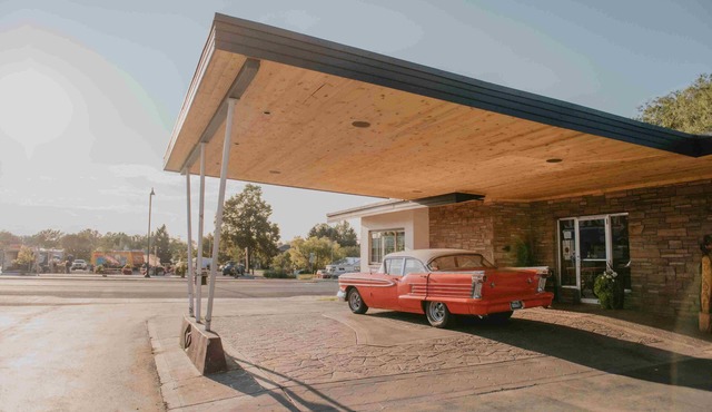 Classic Retro Motel in Bozeman