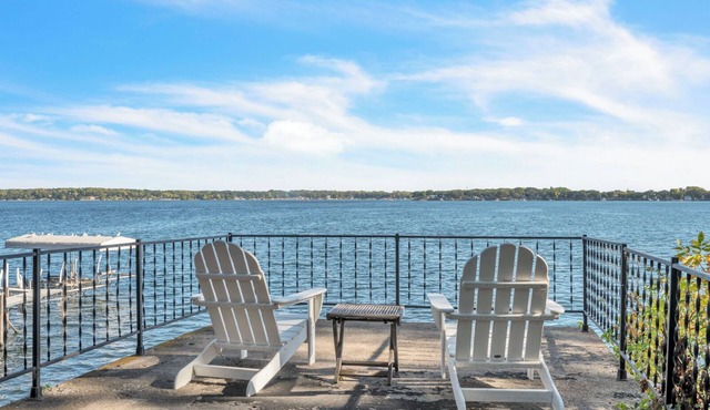 Classic West Lake Cabin with a Beautiful View