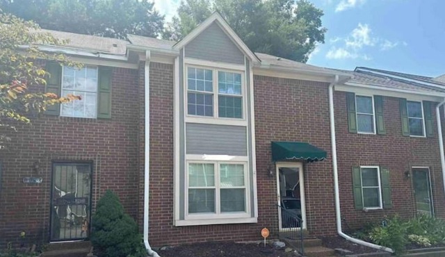 Clean/Cozy Townhouse near Memphis/ Lander's Ctr