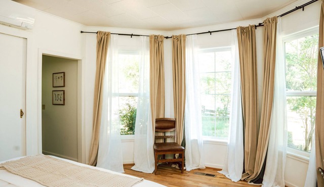 Clover Room