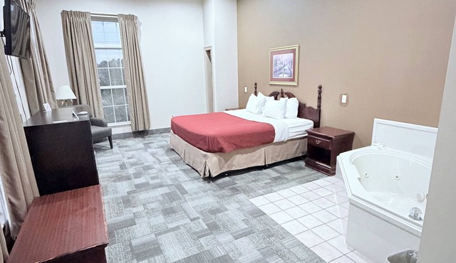 Collins Inn & Suites