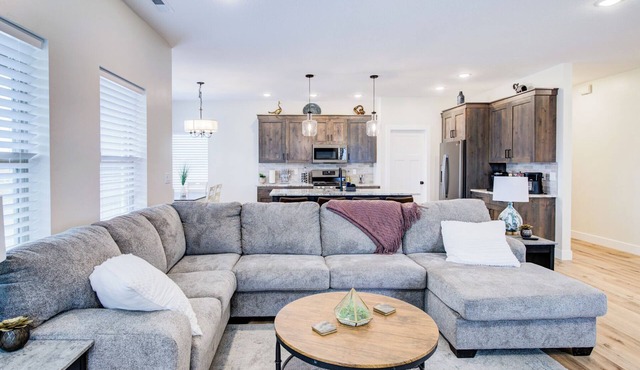 Comforable 3 bed 3 bath home