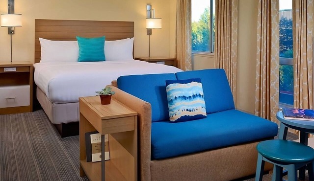 Comfort in the Heart of Northern Arizona's Wonders! with Free Breakfast & Tennis