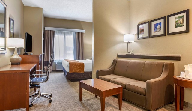 Comfort Suites Jonesboro University Area