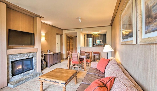 Condo w/Outdoor Heated Pool + Hot Tub Access!