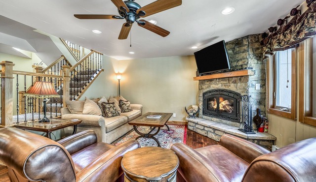 Convenient East Vail 2 Bedroom Condo by Gorecreek Rentals