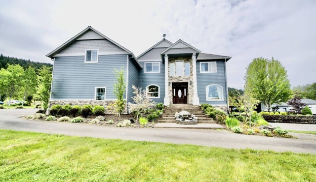 Country Estate Sleeps up to 25