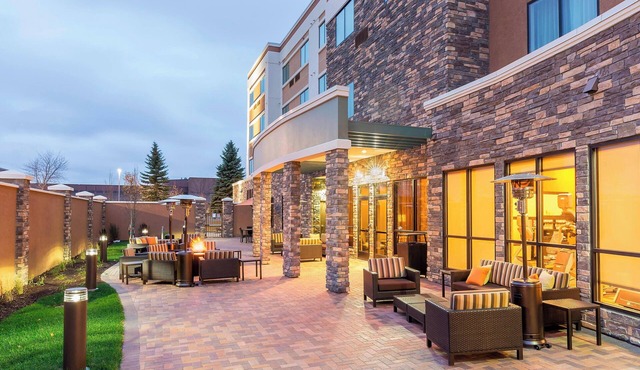 Courtyard by Marriott Bismarck North