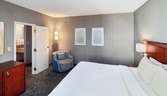 Courtyard by Marriott Cincinnati Blue Ash