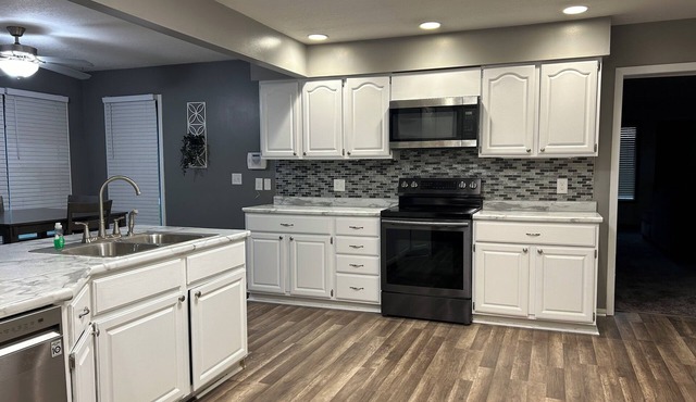 Cozy 3-bedroom Dreamway Oasis