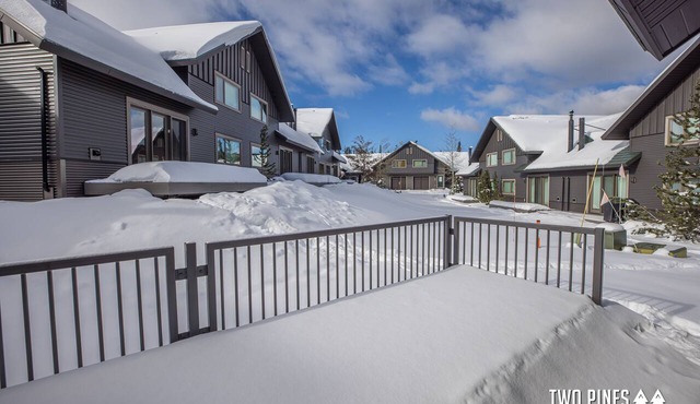 Cozy Big Horn Home Walking Distance to Big Sky Resort | Ski-In/Out | Fireplace