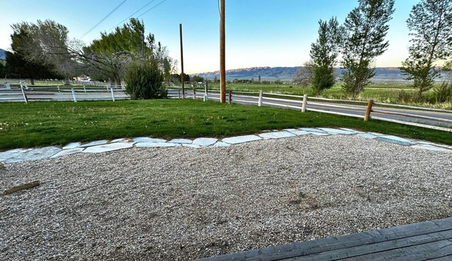 Cozy Cabin 11 at the Almo Inn near City of Rocks/Castle Rock Park in Almo, Idaho