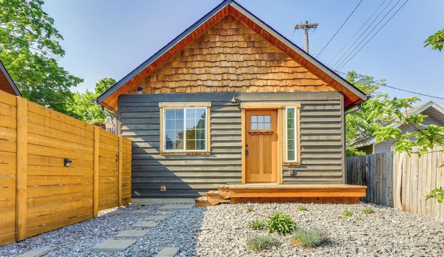 Cozy Coeur d'Alene Studio, Walk to Downtown & Lake