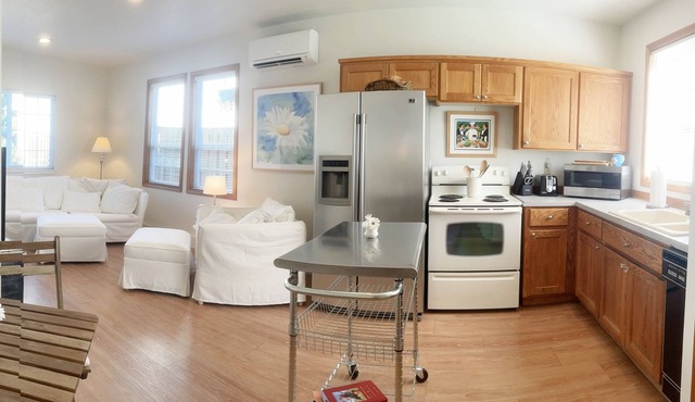 Cozy Cottage settled in the heart of beautiful Yamhill Valley wineries.