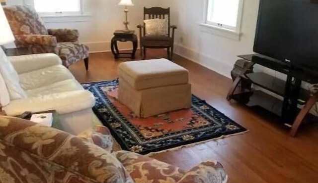 Cozy Dundee Apartment 2 bedrooms 1 bath