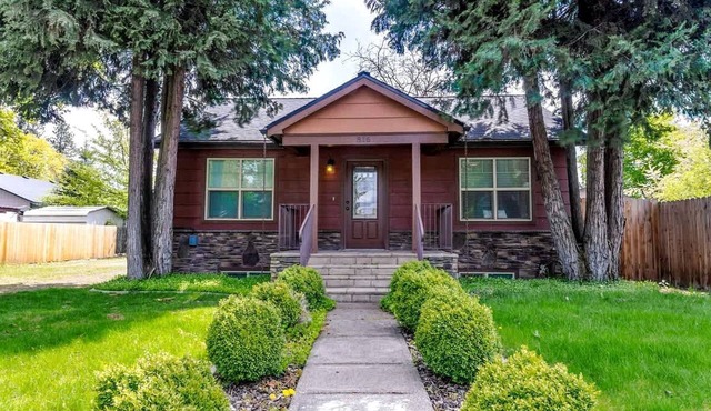 Cozy Getaway with Firepit, BBQ & Entertainment Room in Coeur d'Alene, Idaho