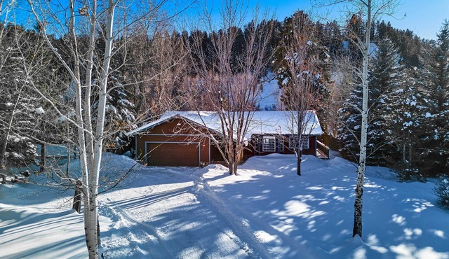 Cozy Home w/Hot Tub: 7 Mi to Pagosa Hot Springs