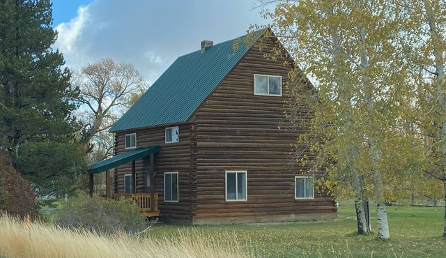 Cozy, inviting log cabin near U.S. 20 on the way to Island Park and Yellowstone