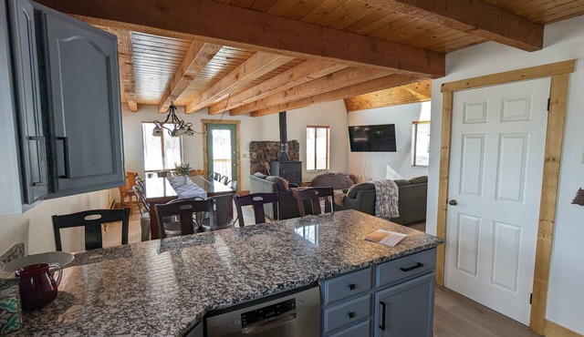 Cozy Mountain Getaway, with golf, and tons of hiking/snowmobiling trails