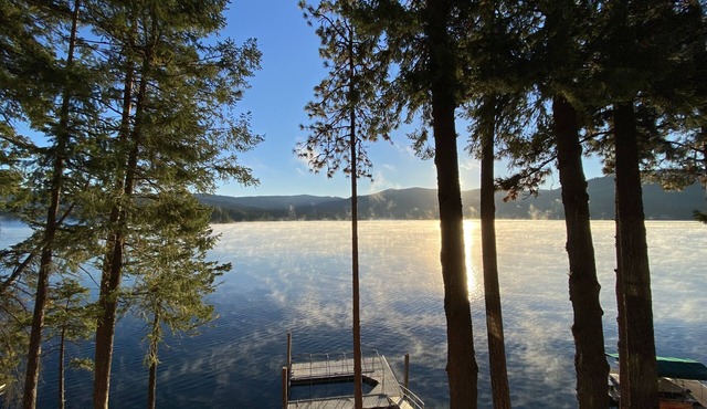 Cozy & Relaxing Lakefront Cabin on Hayden