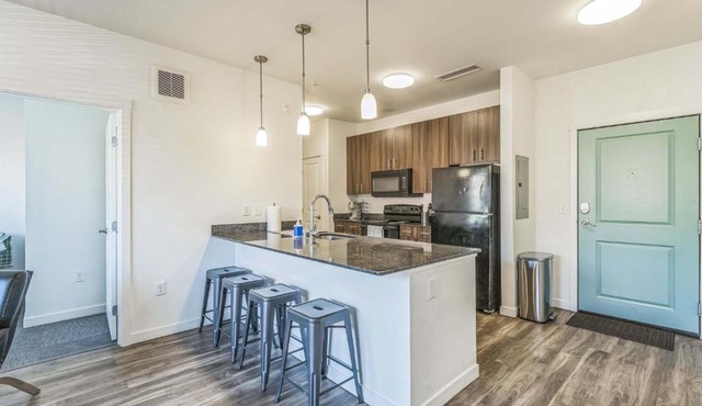 Cozy Stay by Clark Fork River and near DT