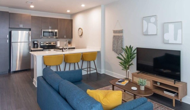 CozySuites Artistry Cincinnati