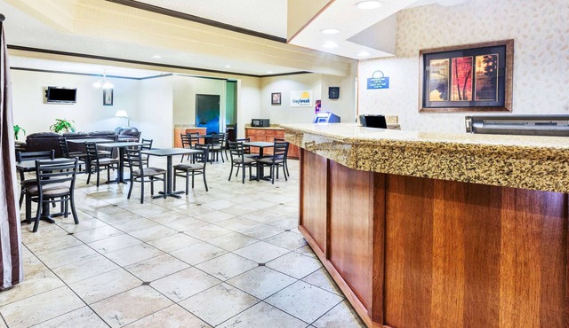 Days Inn & Suites by Wyndham Vancouver