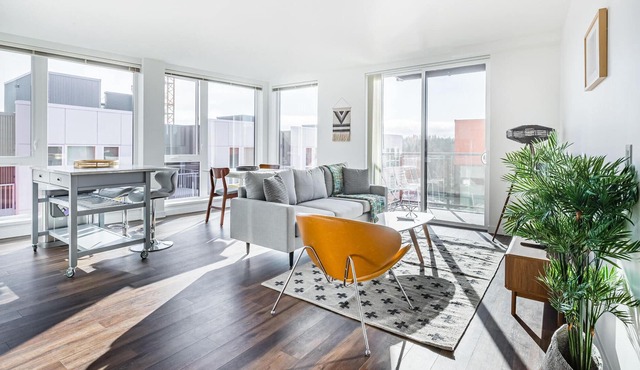 Delightful 2BR in Bellevue, Gym + Pet-Friendly