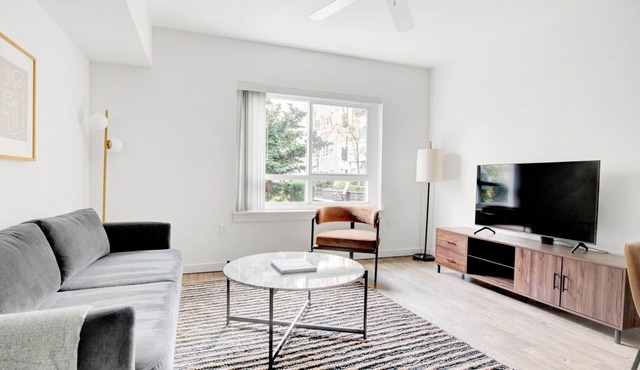 Deluxe Downtown Bellevue 2BR w/W/D & Storage, near Shops, by Blueground
