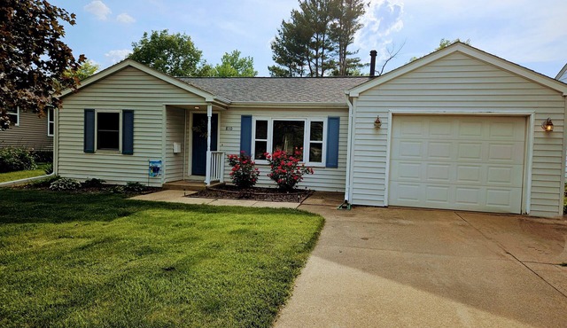 Discover Ms. Becky's Bungalow, single level home in Marion County, Iowa!