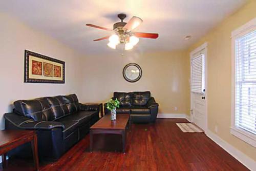 Downtown Florence Condo Pet Friendly Near Attractions