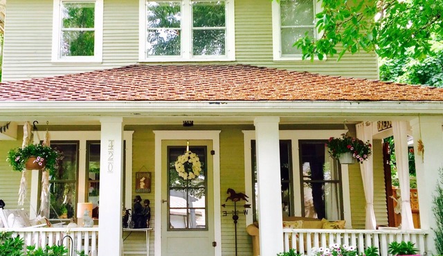 Downtown Vintage Home with Hot Tub and Bikes! Short Walk to Lake and Beach!