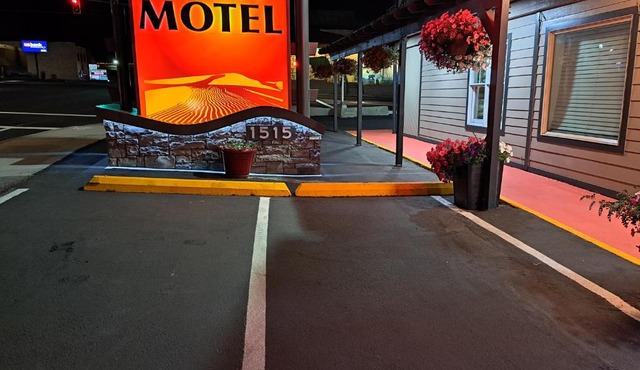 Dunes Motel - Bend in Bend