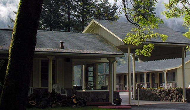 Dunsmuir Lodge