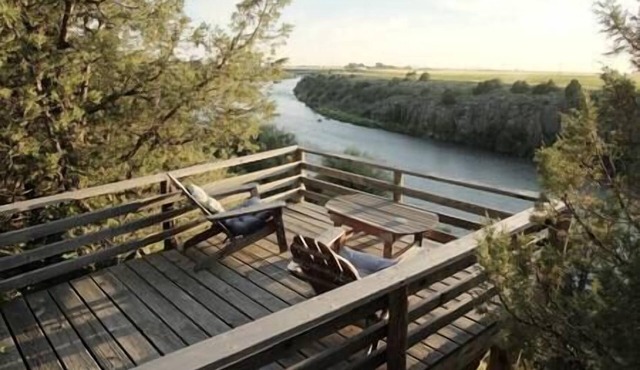 Eagles Landing (EV Charging, Dog Friendly), Eagles Landing (EV Charging, Dog Friendly)