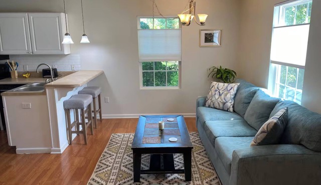East Nashville House Near Five Points and Shelby Park Ideal for Extended Stays