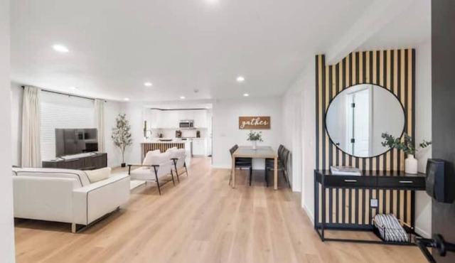 EDEN by the Farm, Top 1% clean house, close to Farm 12, Foothils trail