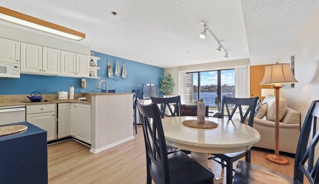Edgewater Inn 117D | Waterfront Access | Pool, Hot Tub, Sauna