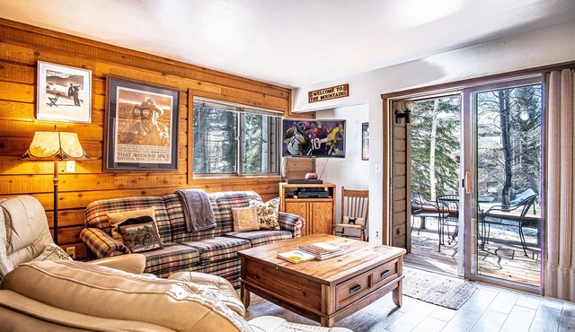 Elkhorn Bluff Condo with Community & Resort Amenities