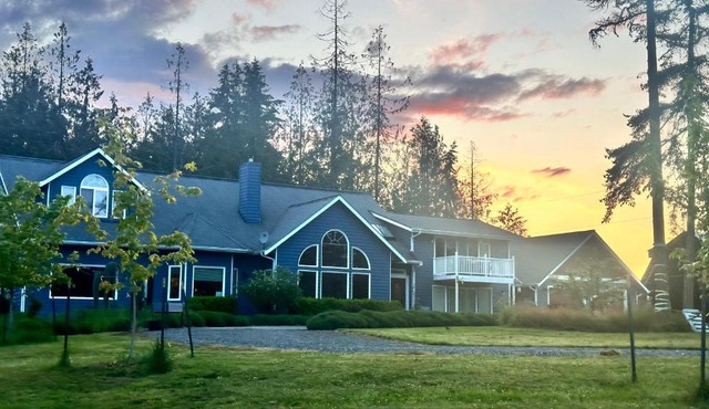 ElkLandia The Olympic Peninsula's Premier Luxury Estate for Gatherings