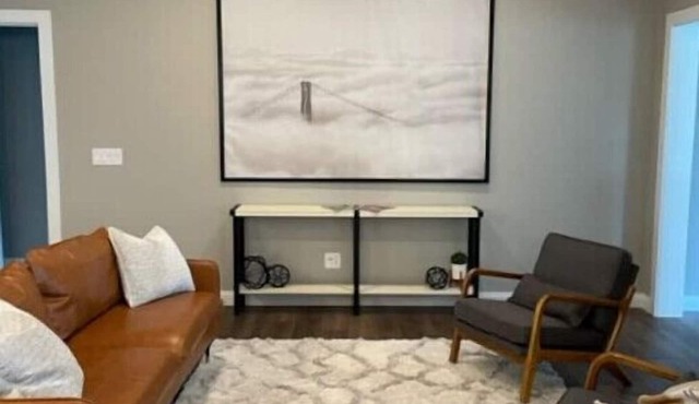 Entire Home: First Class Stay for Work & Play