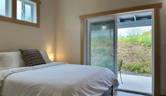 European Style Cottage in Oregon's Willamette Valley Wine Country - Cottage #5
