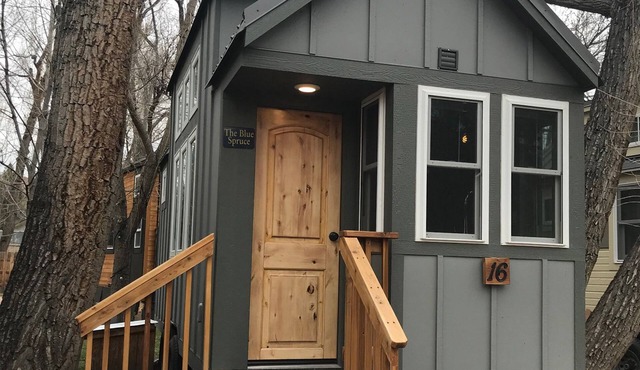 Experience Tiny Living at Blue Spruce – Peaceful Retreat Near RMNP & Lyons