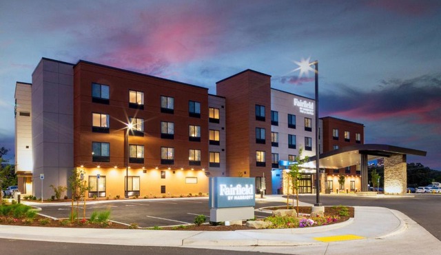 Fairfield by Marriott Inn & Suites Medford
