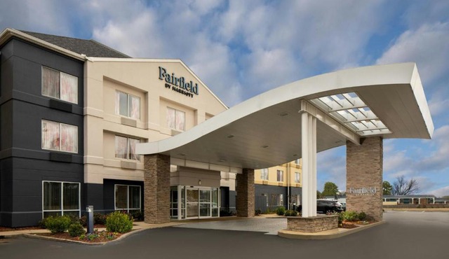 Fairfield Inn & Suites Jackson Airport