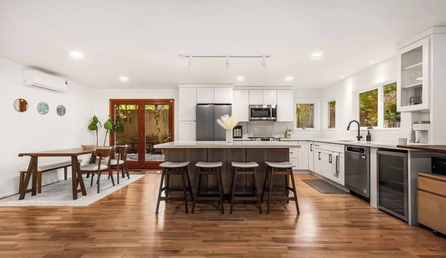 Family Escape | Hot Tub | Firepit | EV | Sleeps 10