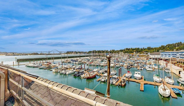 Family-Friendly Waterfront Studio with High-Speed WiFi, Marina View, & Kitchenette
