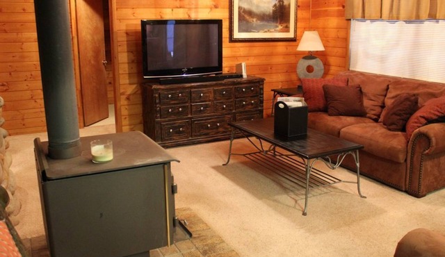 Fantastic Location. Free WIFI. Excellent for Snowmobiling.